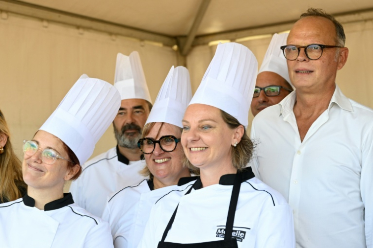 Le maire du Havre et candidat Horizons à la présidentielle, Edouard Philippe, lors d'une visite au festival Terres de Jim organisé par le syndicat agricole Jeunes agriculteurs (JA), le 12 septembre 2026 à Metz ( AFP / Jean-Christophe VERHAEGEN )