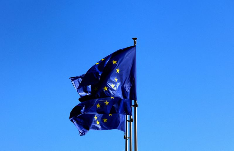 Des drapeaux de l'Union européenne