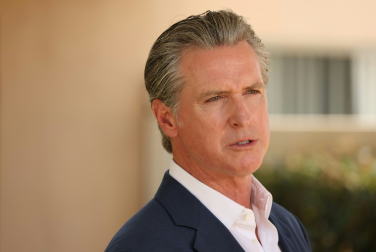 Le gouverneur de Californie, Gavin Newsom, donne une conférence de presse à Downey (Californie), le 16 juillet 2025 ( AFP / Patrick T. Fallon )