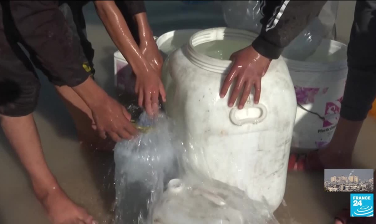 "Le danger est partout", déclare une femme après une frappe sur Rafah