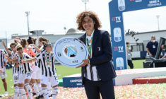 La nouvelle entraîneure de West Ham n'est pas n'importe qui