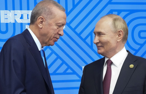 Recep Tayyip Erdogan et Vladimir Poutine à Kazan, en Russie, le 23 octobre 2024. ( POOL / ALEXANDER ZEMLIANICHENKO )
