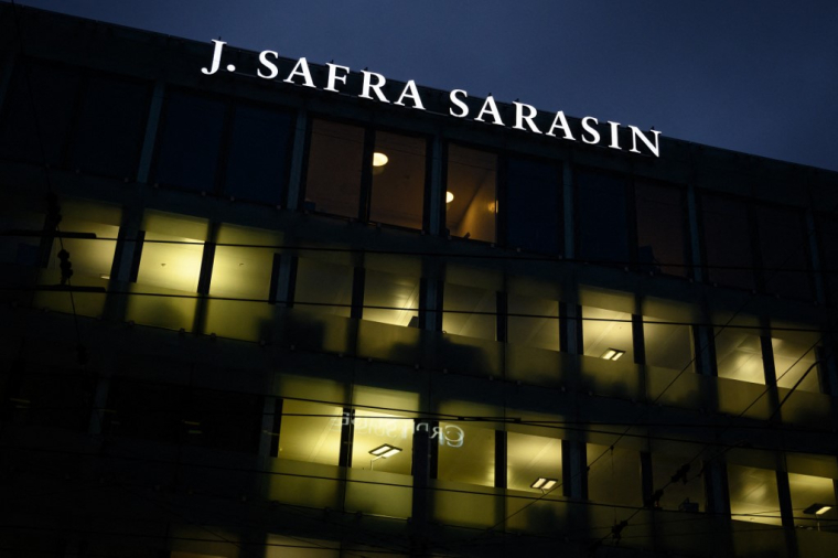 ( AFP / FABRICE COFFRINI )