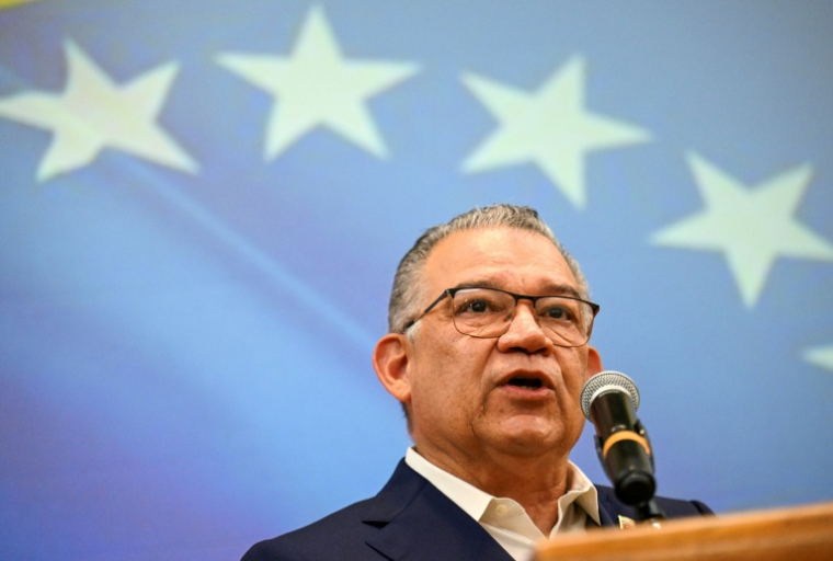 L’ex-candidat à la présidentielle vénézuélienne Enrique Marquez lors d’une conférence de presse à Caracas, le 27 février 2026. ( AFP / Juan BARRETO )