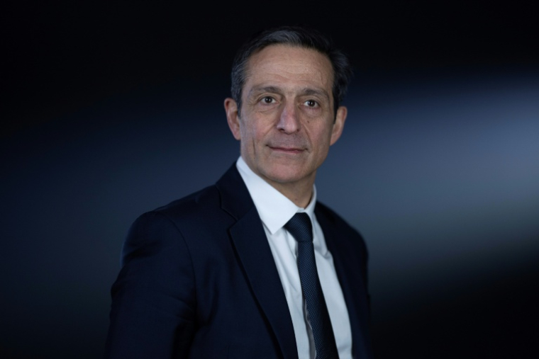 Martin Ajdari, président de l'Autorité de régulation de la communication audiovisuelle et numérique (Arcom), pose le 31 janvier 2025 à Paris ( AFP / Thomas SAMSON )