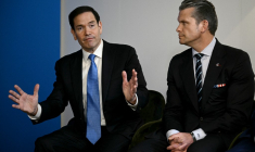 Marco Rubio et Pete Hegseth, à la Haye, le 25 juin 2025 ( AFP / BRENDAN SMIALOWSKI )