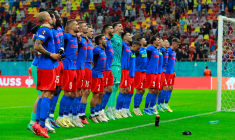 (240927) -- BUCHAREST, Sept. 27, 2024 (Xinhua) -- FCSB's players celebrate victory after a UEFA Europa League match between FCSB and FK RFS in Bucharest, Romania, Sept. 26, 2024. (Photo by Cristian Cristel/Xinhua)   - Photo by Icon Sport