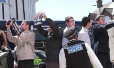 Huées contre le convoi de Starmer dans le nord de Londres après une attaque antisémite