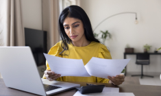 Passer par un centre de gestion vous procure une réduction d'impôt. Profitez-en avant qu'elle ne disparaisse. ( Crédits photo: ©  fizkes - stock.adobe.com)