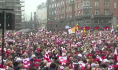 Copenhague: milliers de manifestants devant l'ambassade américaine au Danemark