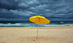 Mieux vaut, surtout pour un investisseur particulier, se constituer un portefeuille diversifié, prendre une vue long terme et ainsi savoir traverser les tempêtes. (crédit photo : iShares)