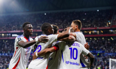 Lyon renverse et double Lille