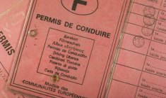 L'octogénaire, condamnée la semaine dernière à quatre ans de prison avec sursis pour avoir mortellement percuté une fillette à vélo à La Rochelle l'an dernier, a fait appel ( AFP / François-Xavier MARIT )