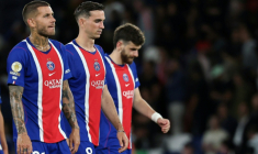 La déception des joueurs du PSG après leur défaite à domicile face à Monaco, le 4 septembre 2026 au Parc des Princes ( AFP / Anne-Christine POUJOULAT )