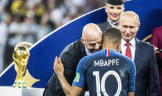 Gianni Infantino encense Mbappé et Dembélé