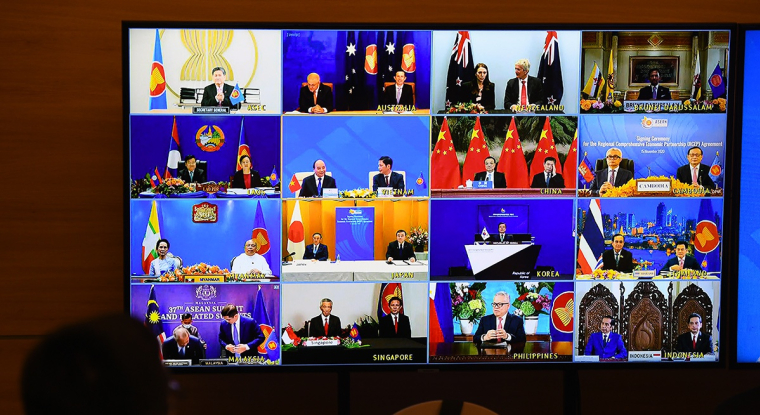 C'est lors d'un sommet en ligne que la Chine a signé avec quatorze paye de la zone Asie-Pacifique le plus important accord au monde de libre-échange. (© AFP)