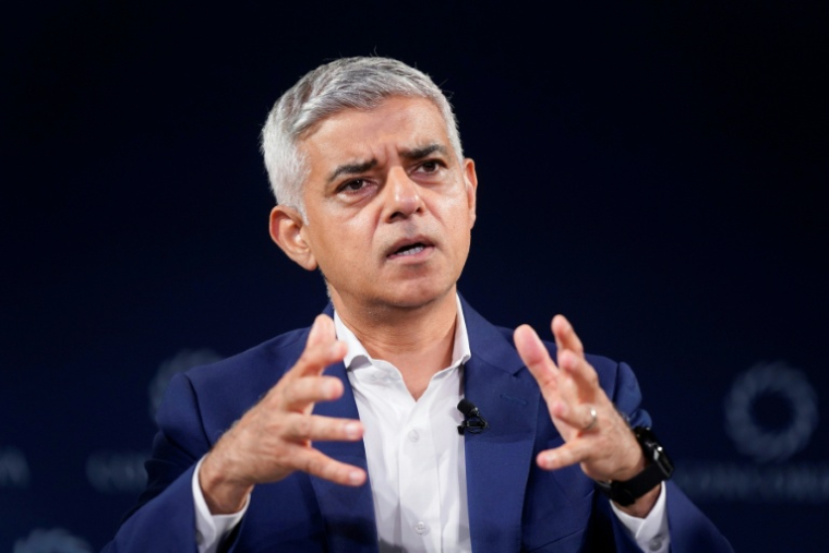 Le maire de Londres, Sadiq Khan, craint que l'intelligence artificielle (IA) ne cause un "chômage de masse" qui toucherait particulièrement la capitale britannique ( GETTY IMAGES NORTH AMERICA / Riccardo Savi )