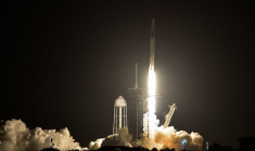DÉCOLLAGE RÉUSSI DE LA FUSÉE SPACEX POUR LA MISSION CREW-2 DE LA NASA