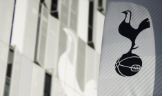 Tottenham bannit trois supporters à vie après des saluts nazis
