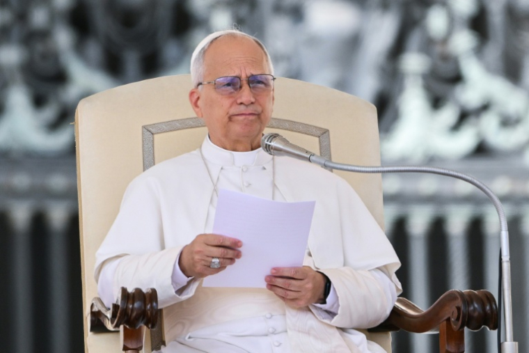 Le pape Léon XIV prononce un discours lors de son audience générale hebdomadaire sur la place Saint-Pierre au Vatican, le 17 septembre 2025 ( AFP / Alberto PIZZOLI )