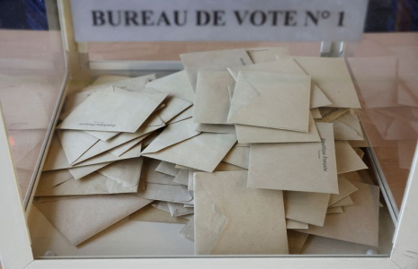 LA BATAILLE DU SECOND TOUR DES LÉGISLATIVES EST LANCÉE