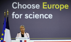 la ministre de l'Education nationale, de l'Enseignement supérieur et de la Recherche Elisabeth Borne à l'ouverture de la conférence "Choose Europe for Science" à l'Université de La Sorbonne, le 5 mai 2025 à Paris ( POOL / Gonzalo Fuentes )