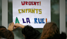 Plus de 2.000 enfants dorment à la rue en France faute de places d'hébergement d'urgence disponibles, un nombre en forte hausse depuis plusieurs années, selon un baromètre publié jeudi par Unicef France et la Fédération des acteurs de la solidarité (FAS) ( AFP / Valentine CHAPUIS )