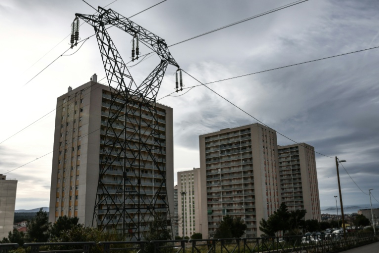 Des immeubles du complexe résidentiel La Solidarité dans le 15e arrondissement de Marseille le 19 janvier 2026 ( AFP / Thibaud MORITZ )