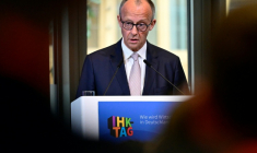 Le chancelier allemand Friedrich Merz lors d'un événement organisé par la Chambre allemande de commerce et d'industrie (DIHK) à Berlin le 7 mai à Berlin ( AFP / John MACDOUGALL )