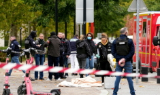 La police intervient sur les lieux de tirs à Trappes, dans les Yvelines, le 23 octobre 2026 ( AFP / Dimitar DILKOFF )