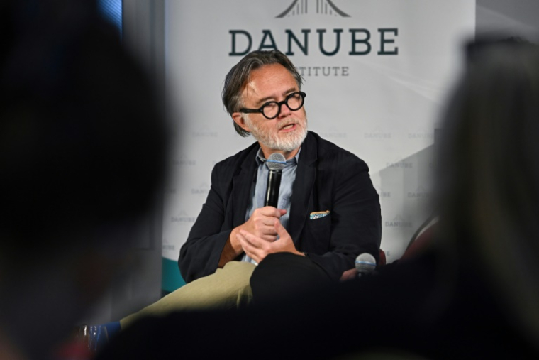 L'intellectuel américain Rod Dreher, lors d'une table ronde le 3 juillet 2025 à Budapest ( AFP / ATTILA KISBENEDEK )