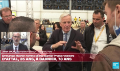 Matignon : passation d'Attal, 35 ans, à Barnier, 73 ans