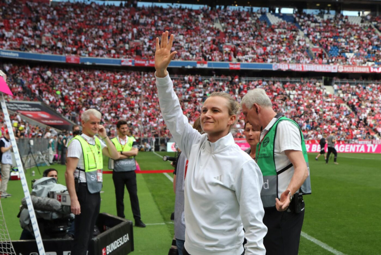Hambourg écrit l'histoire de la Bundesliga