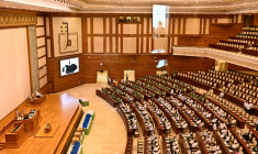 Des députés du Parlement birman réunis à Naypyidaw, le 16 mars 2026 ( AFP / Sai Aung MAIN )