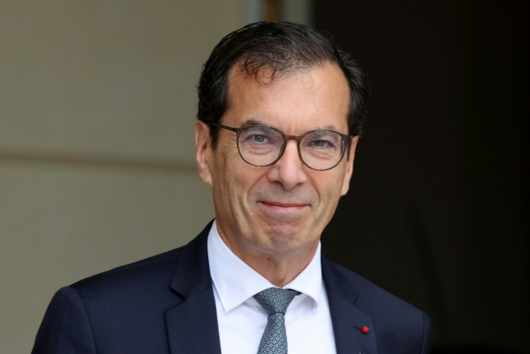 Le ministre du Travail, Jean-Pierre Farandou, à la sortie de l'Elysée, le 6 mai 2026 à Paris ( AFP / Ludovic MARIN )