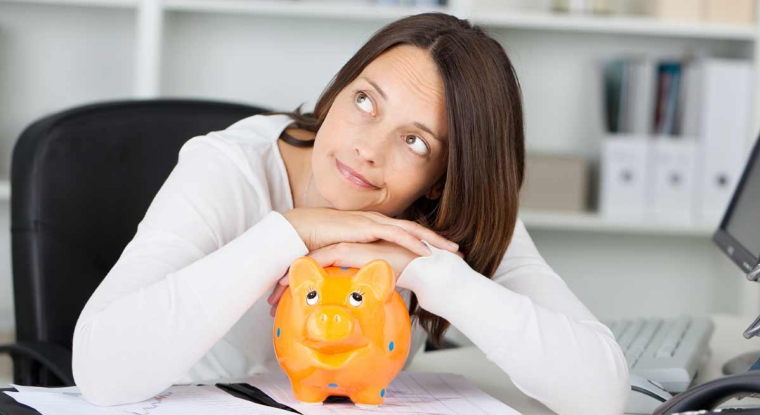 Cinq affirmations vraies ou fausses sur les femmes et l'argent. (© Fotolia)