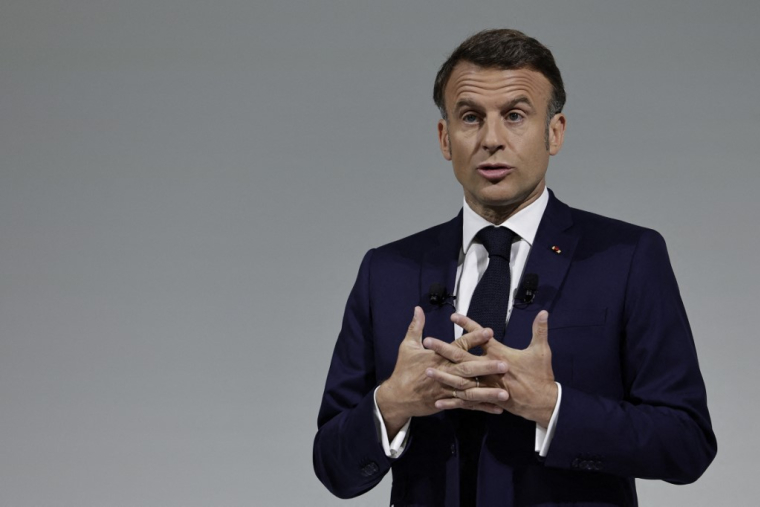 Emmanuel Macron, le 12 juin 2024, à Paris ( AFP / STEPHANE DE SAKUTIN )