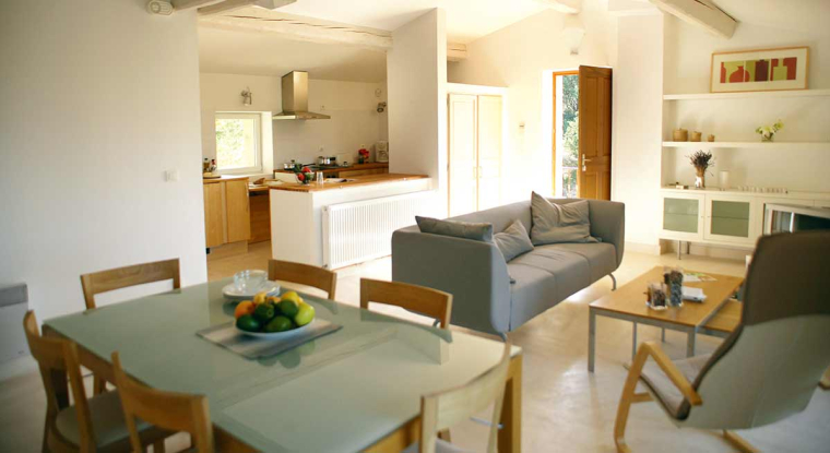 Dans certains cas, basculer en loueur professionnel peut coûter cher lors de la vente de votre bien immobilier. (© Fotolia)