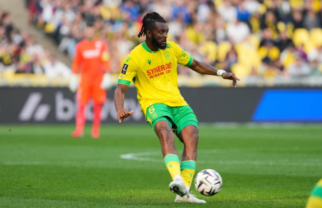 Un titulaire du FC Nantes fait aussi ses valises pour fuir la Ligue 2