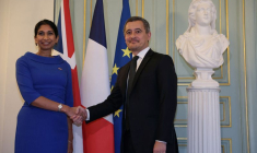 Le ministre français de l'Intérieur, Gerald Darmanin, et la ministre britannique de l'Intérieur, Suella Braverman à Paris