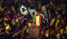 Une centaine d'ultras romains interpellés à Nice