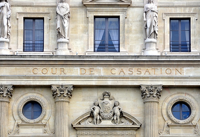 La Cour de cassation l'a rappelé, on peut, de mauvaise foi, s'approprier le bien immobilier d'autrui. (crédit : Adobe Stock)