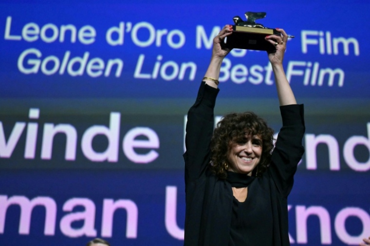 La réalisatrice danoise May El-Toukhy a remporté le Lion d'or du meilleur film à l'issue de la 83e Mostra de Venise, pour son film "Woman unknown", le 12 septembre 2026 ( AFP / Stefano Rellandini )