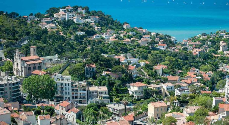 Le paiement de la taxe foncière approche. Le Revenu fait le point. (© Phovoir)