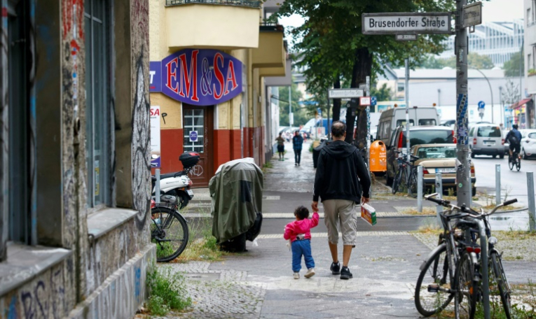 Dans le quartier berlinois de Neukoölln, le 28 août 2025 ( AFP / Odd ANDERSEN )