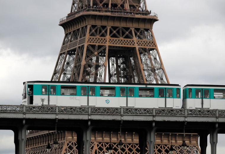 GRÈVE TRÈS SUIVIE À LA RATP, PARIS BLOQUÉ