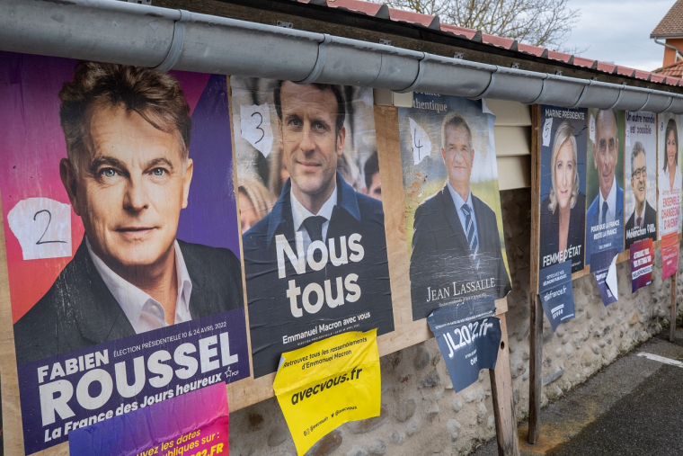 "Les obligations françaises vont très probablement s'élargir par rapport au bund allemand. Un écart entre 70 et 90 pb semble réaliste, surtout si le score de Marine Le Pen est très élevé." (crédit : Dana Tentea / Hans Lucas / Hans Lucas via AFP)