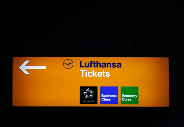 CORONAVIRUS: LUFTHANSA IMMOBILISE 13 AVIONS À CAUSE DES ANNULATIONS