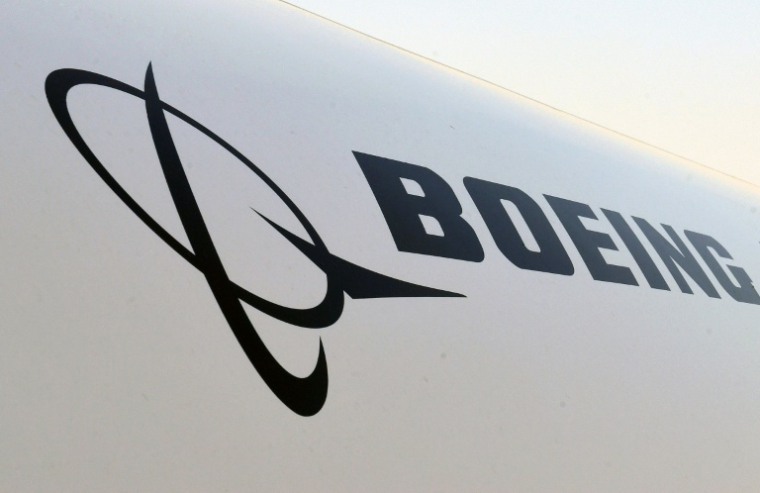 Le jury d'un tribunal fédéral civil de Chicago a octroyé mercredi soir une indemnisation de 49,5 millions de dollars que devra verser Boeing aux proches d'une Américaine de 24 ans tuée dans l'accident d'un 737 MAX 8 d'Ethiopian Airlines en 2019 ( AFP / Olivier DOULIERY )