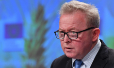 Le commissaire à l'Agriculture, Janusz Wojciechowski le 23 mars à Bruxelles. ( AFP / JOHN THYS )